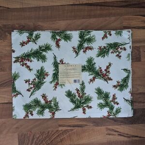 Lauren Ralph Lauren Pine and Berry Placemats.  Set Of 4 100% Cotton Double Sided